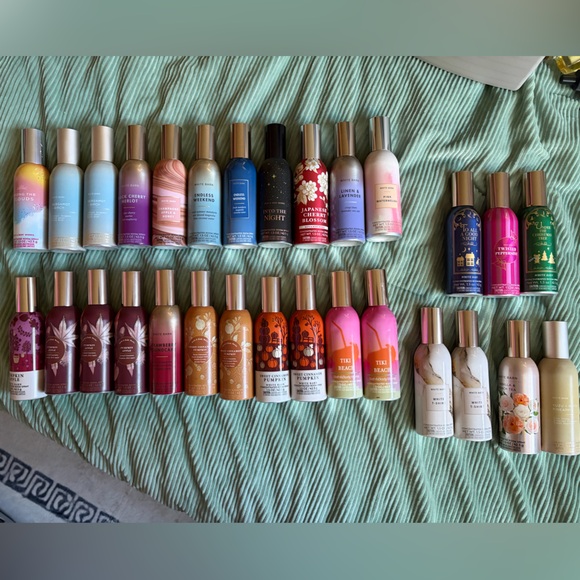 Bath & Body Works Wallflower Refills Menu — Available Scents (Not for Sale) - Picture 13 of 17